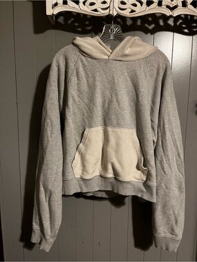 Aerie cropped gray hoodie contrasting hood & pocket